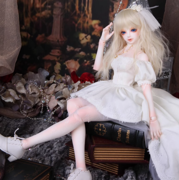 [Doll Clothes] Elegant Floor-Length Wedding Gown - Stylish Minimalist BJD SD Doll Clothes (1/6, 1/4, 1/3 Scale)