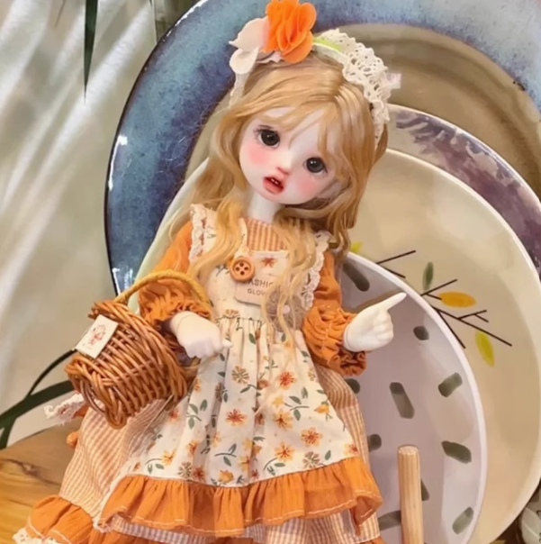 BJD Carol - 1/6 Original BJD Female Doll with Nude Body, SD Figurine
